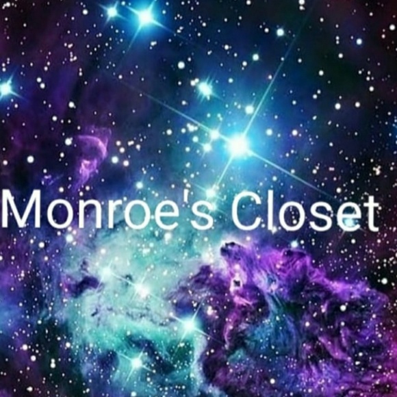 monroescloset20